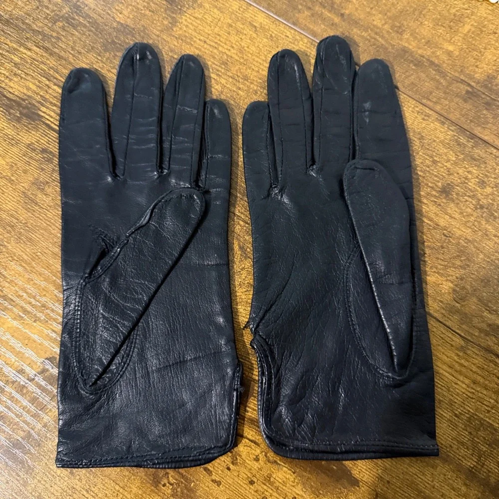 Unbranded vintage glove